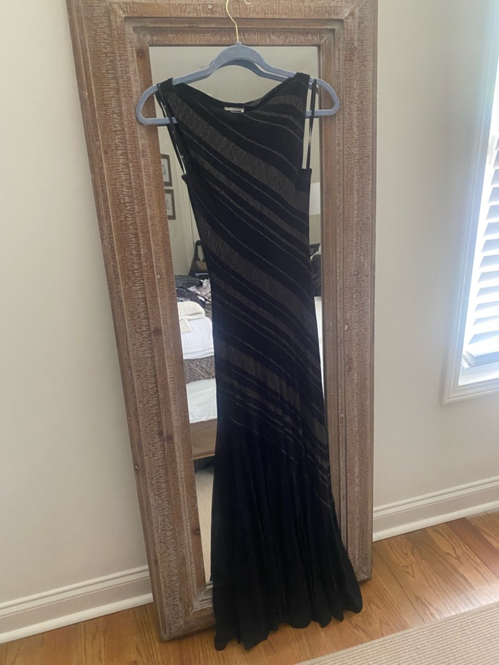 Elegant Black & Silver Maxi Dress - Sleeveless Evening Gown